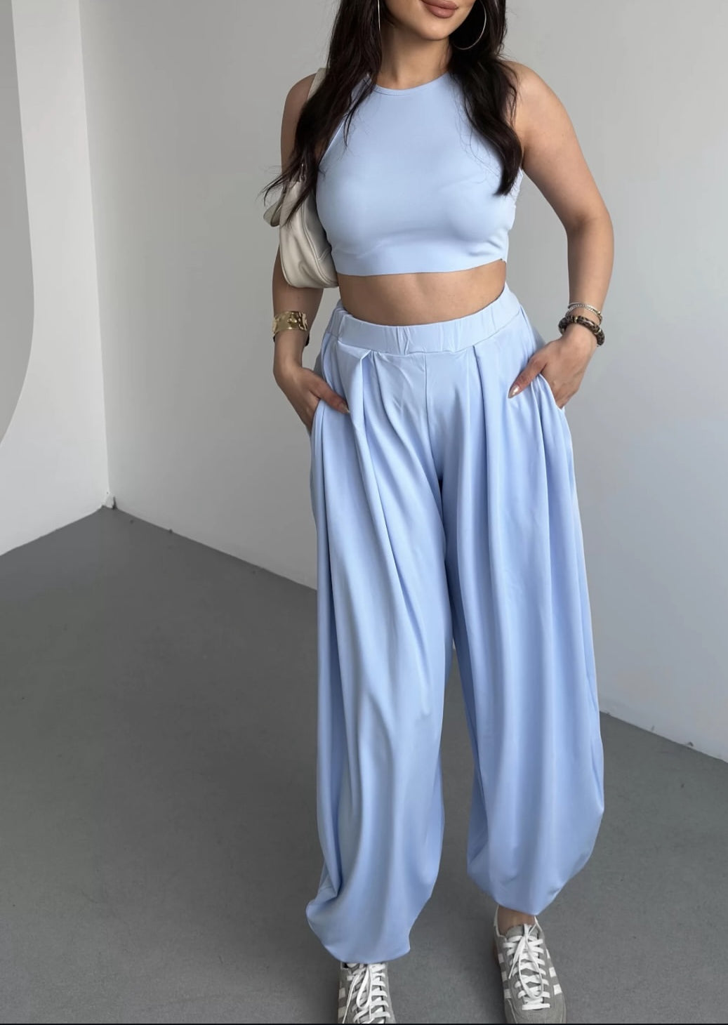 Σετ crop top με παντελόνα barrel
