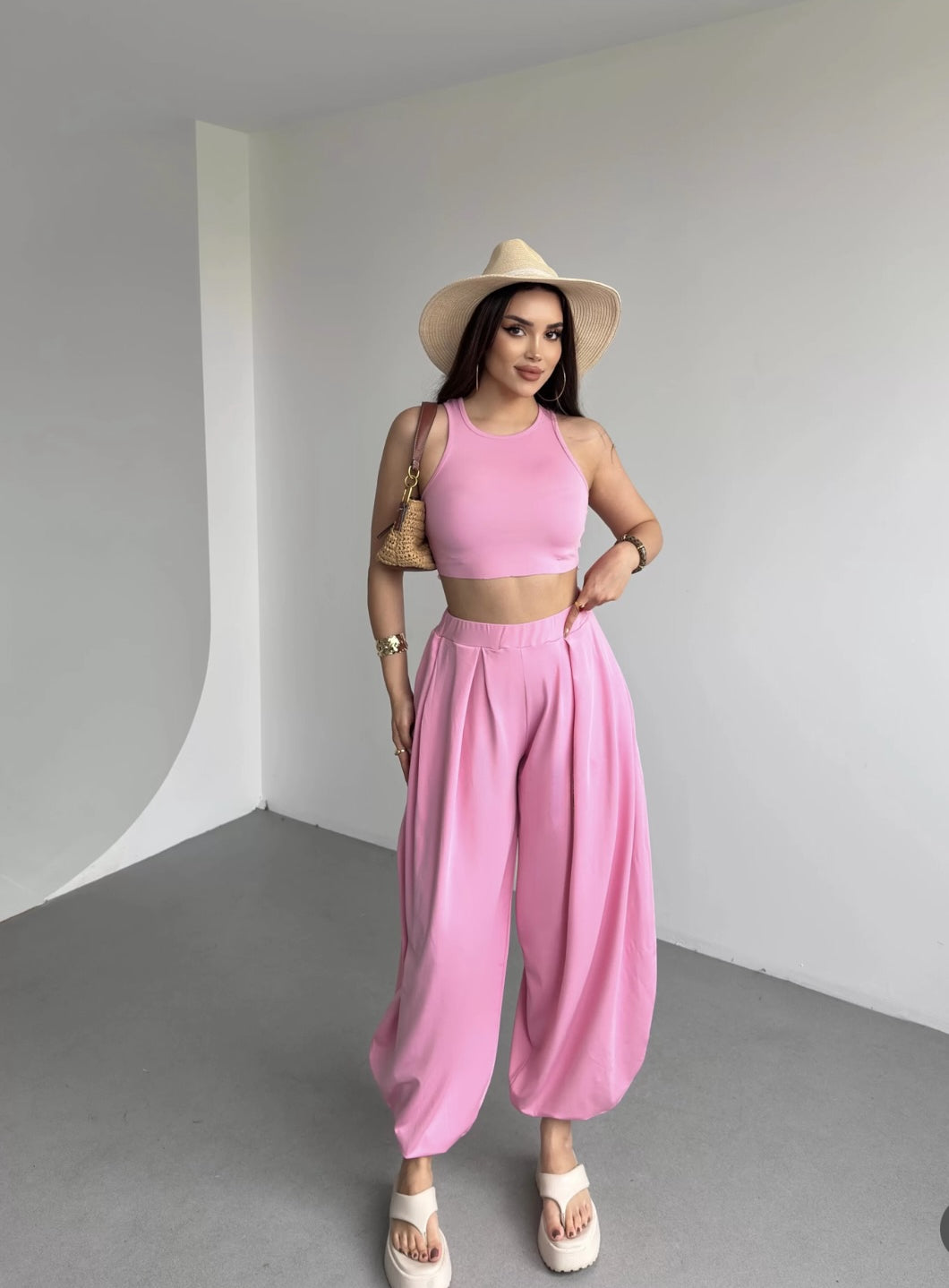 Σετ crop top με παντελόνα barrel