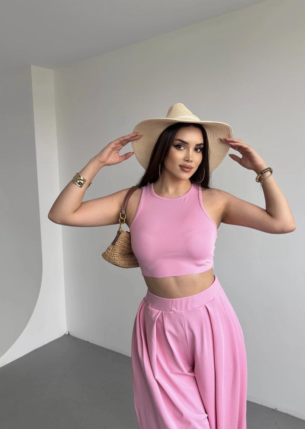 Σετ crop top με παντελόνα barrel