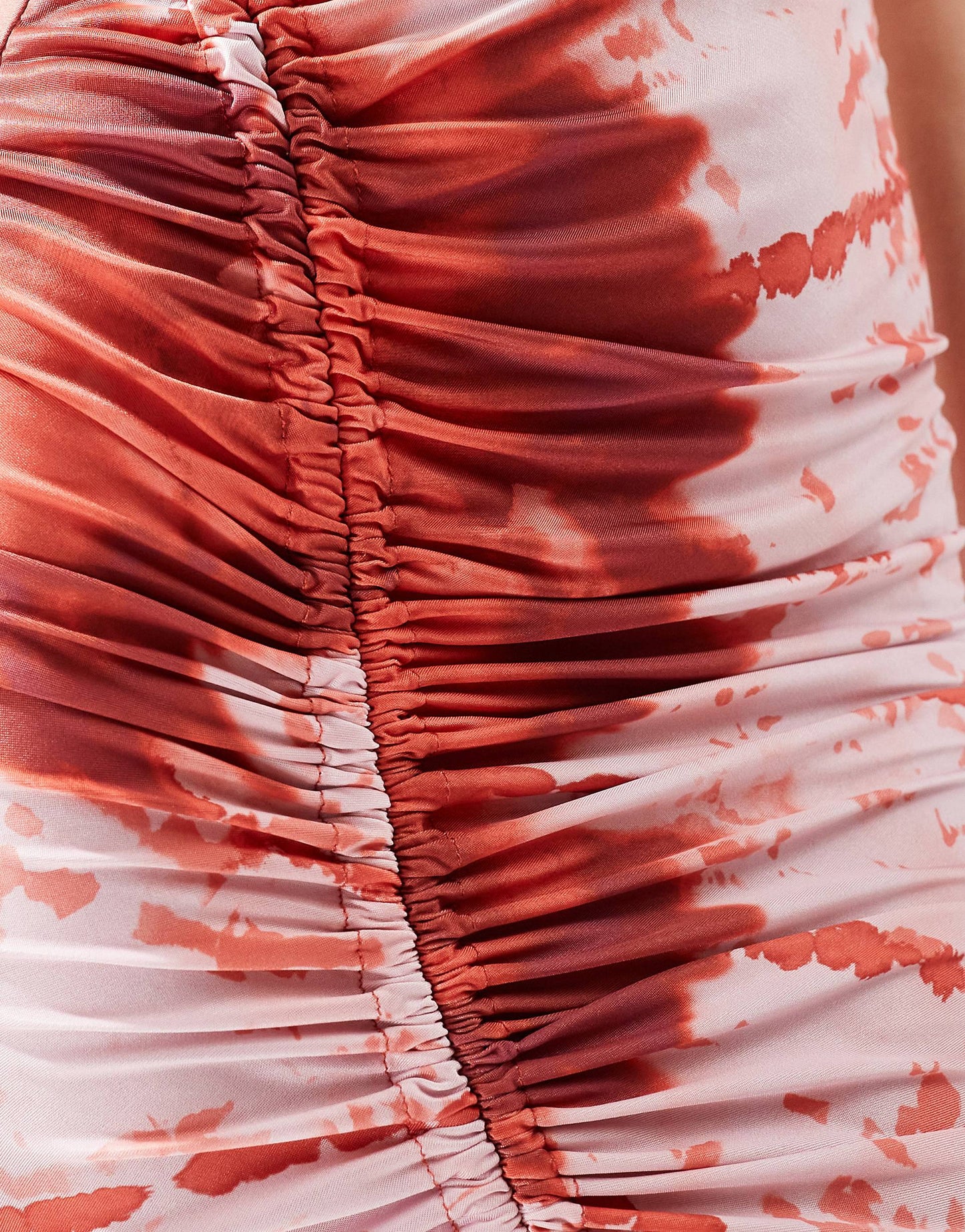 Tie dye φόρεμα με τούλι