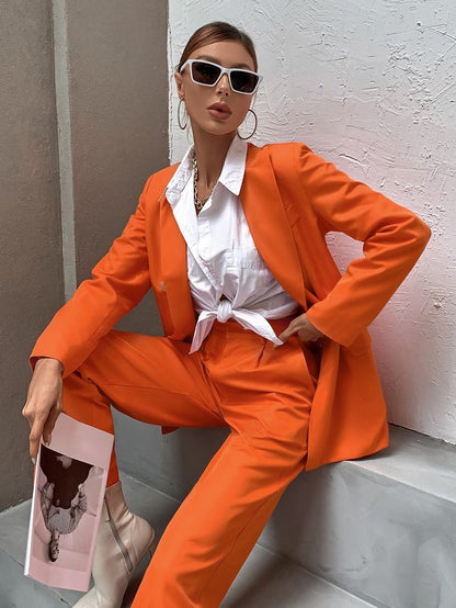 Μονόχρωμο κοστούμι oversize