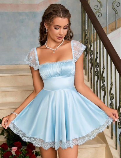 Μινι φόρεμα babydoll με δαντέλα