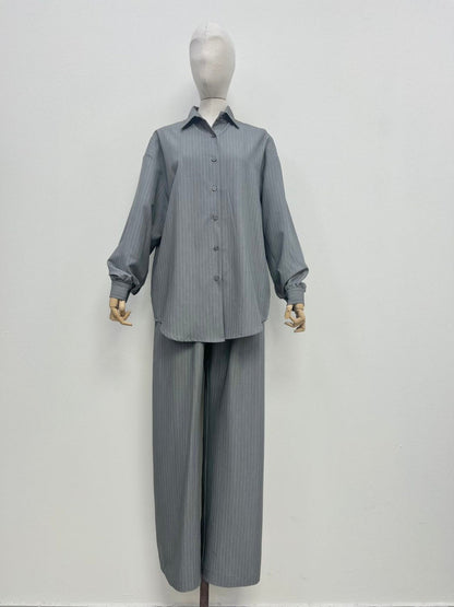 Oversize σετ με πουκάμισο με λεπτή ρίγα