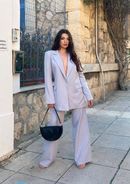 Μονόχρωμο κοστούμι oversize